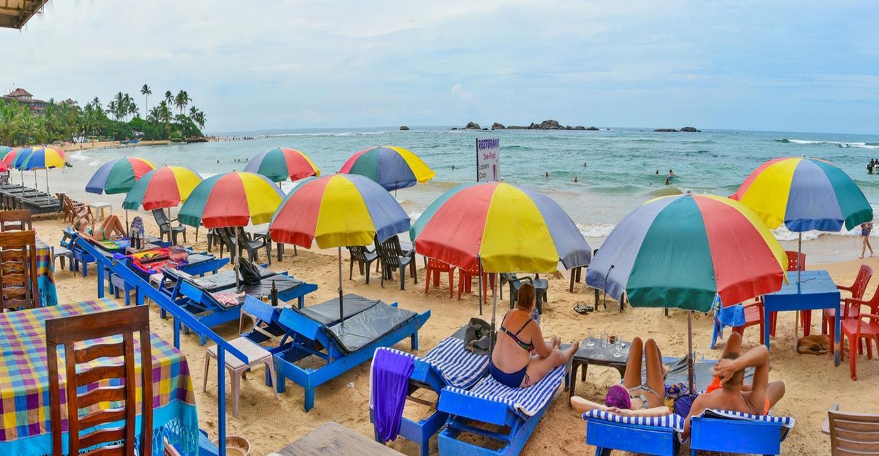 Hotel Dolphin Hikkaduwa Bagian luar foto