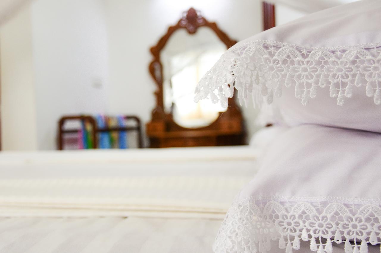 Hotel Dolphin Hikkaduwa Bagian luar foto